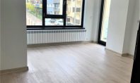 Apartament 3 camere, Rond Era, 77mp