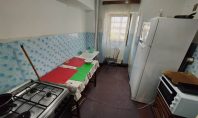 Apartament 3 camere, Pacurari, 72mp